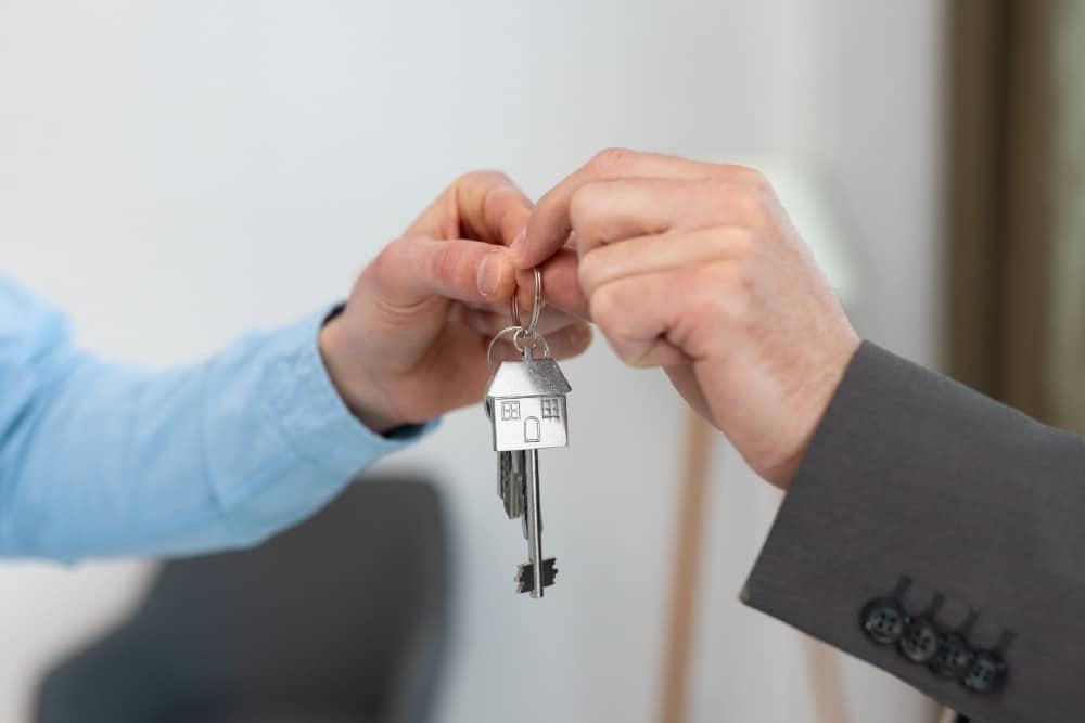¿Puede el propietario tener las llaves del piso alquilado?